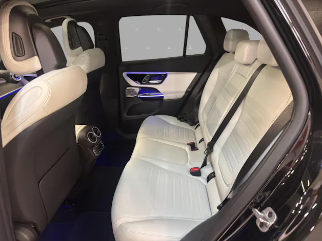 Mercedes-Benz GLC 300 4M - AMG / DISTRONIC / 360 Grad Kamera / Standheizung