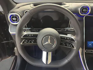 Mercedes-Benz GLC 300 4M - AMG / DISTRONIC / 360 Grad Kamera / Standheizung