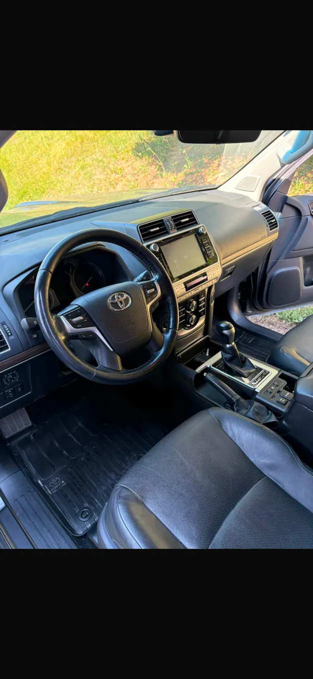 Toyota Land Cruiser 2.8TD Premium Automatic