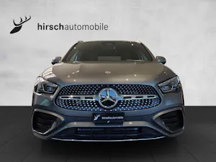 Mercedes-Benz GLA 220 4Matic 8G-DCT