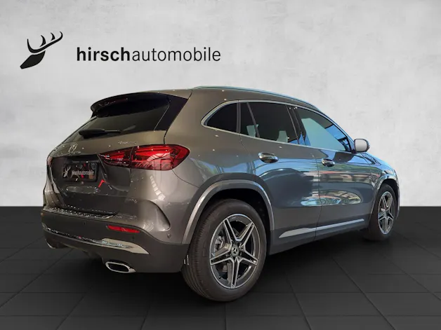 Mercedes-Benz GLA 220 4Matic 8G-DCT