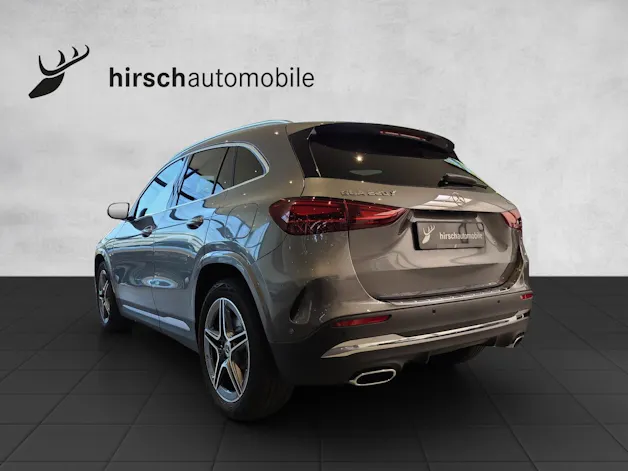 Mercedes-Benz GLA 220 4Matic 8G-DCT