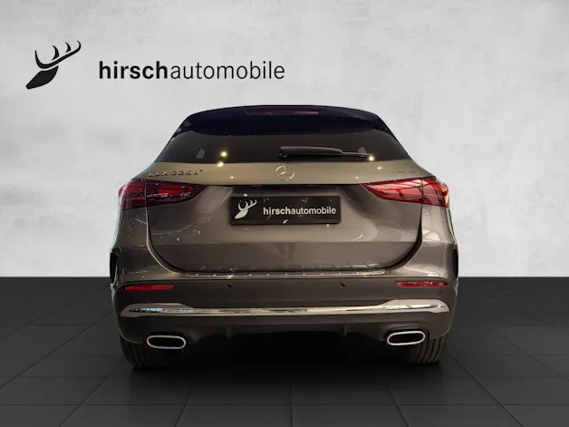 Mercedes-Benz GLA 220 4Matic 8G-DCT