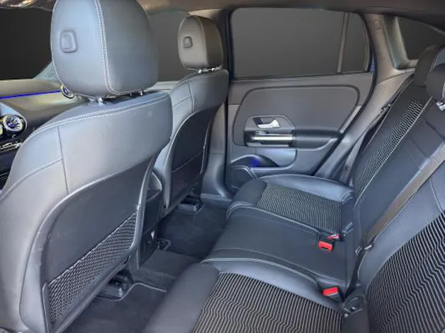 Mercedes-Benz EQA 300 4Matic