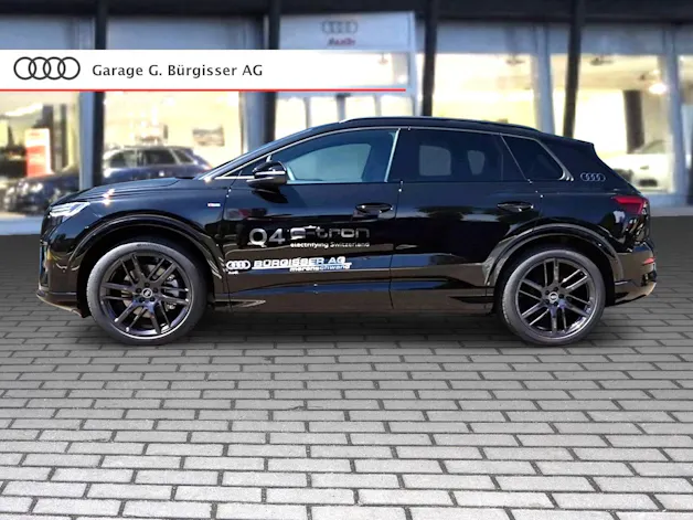 Audi Q4 e-tron SUV quattro performance Mythosschwarz Metallic
