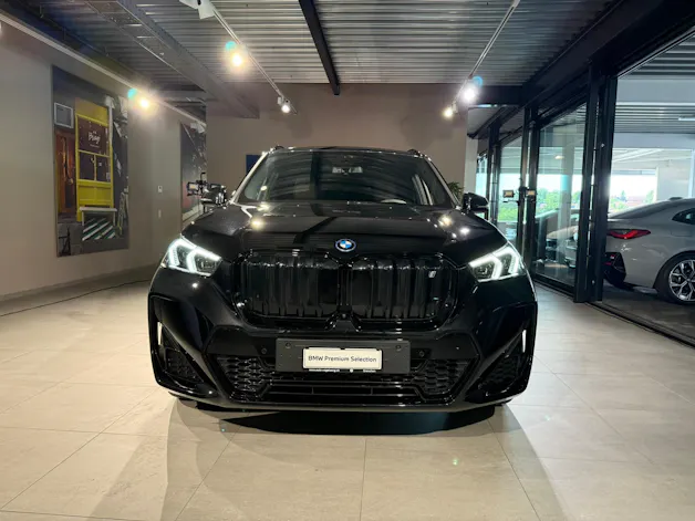 BMW iX1 xDrive 30 M Sport