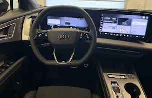 Audi Q4 e-tron SUV quattro performance
