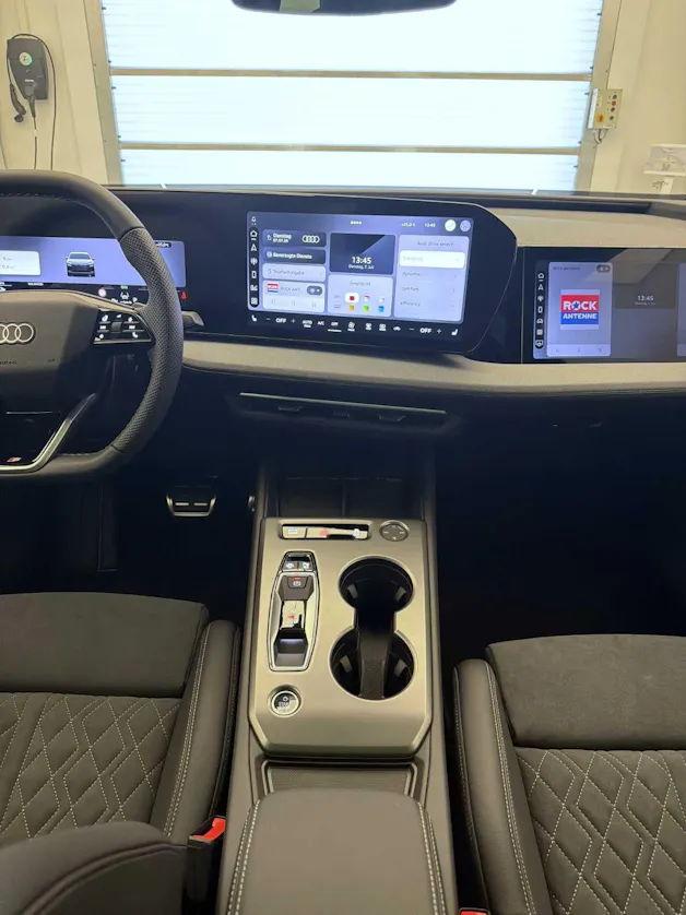 Audi Q4 e-tron SUV quattro performance