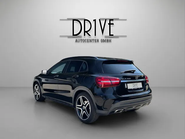 Mercedes-Benz GLA 200 AMG Line 7G-DCT