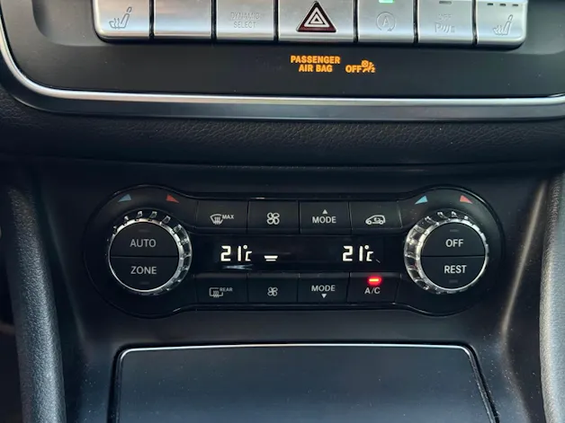 Mercedes-Benz GLA 200 AMG Line 7G-DCT