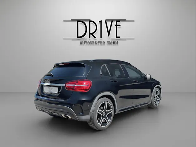 Mercedes-Benz GLA 200 AMG Line 7G-DCT