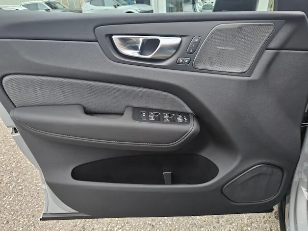 VOLVO XC60 T8 eAWD PluginHybrid Black Edition Geartronic