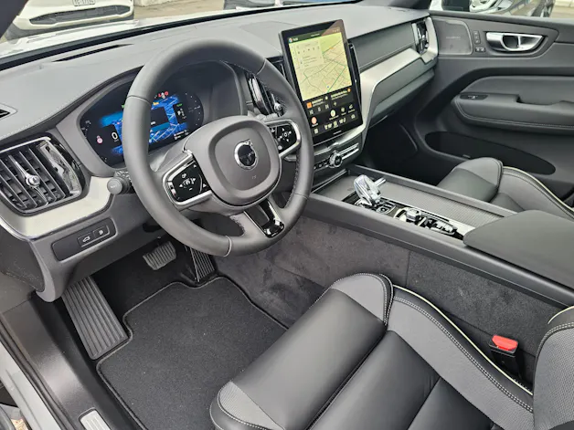 VOLVO XC60 T8 eAWD PluginHybrid Black Edition Geartronic