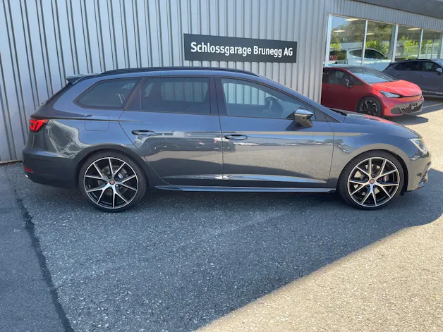 SEAT Leon ST 2.0 TSI Swiss Cupra 300 4 Drive DSG