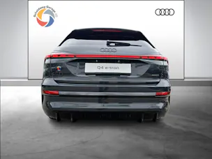 Audi Q4 e-tron SUV quattro performance