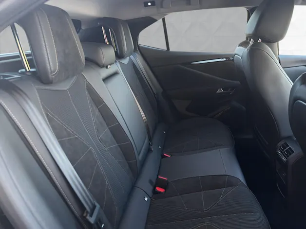DS Automobiles AUTOMOBILES DS N4 1.6 PHEV Performance Line