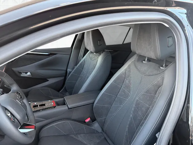 DS Automobiles AUTOMOBILES DS N4 1.6 PHEV Performance Line