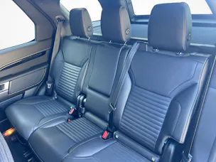 Land Rover Discovery 3.0 D I6 300 R-Dynamic S