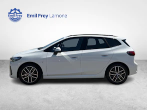 https://vehicle.imgix.net/4393412/3caee6f3-0cee-4500-bd5e-377fc36c3878.jpg