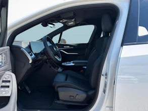 https://vehicle.imgix.net/4393412/c66aceed-c8e9-49ad-8a0a-e6284eeebdc8.jpg