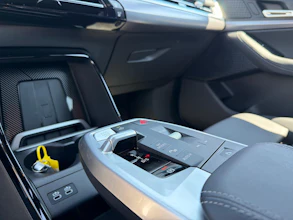 https://vehicle.imgix.net/4393412/fb053409-5c79-4846-952d-4be38d0072d8.jpg