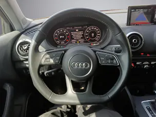 Audi A3 Sportback 2.0 40 TFSI Design qu. S-Tr.