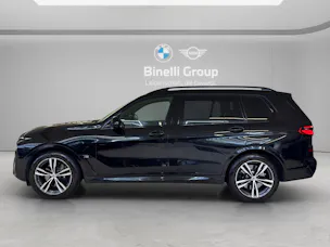 BMW X7 M60i