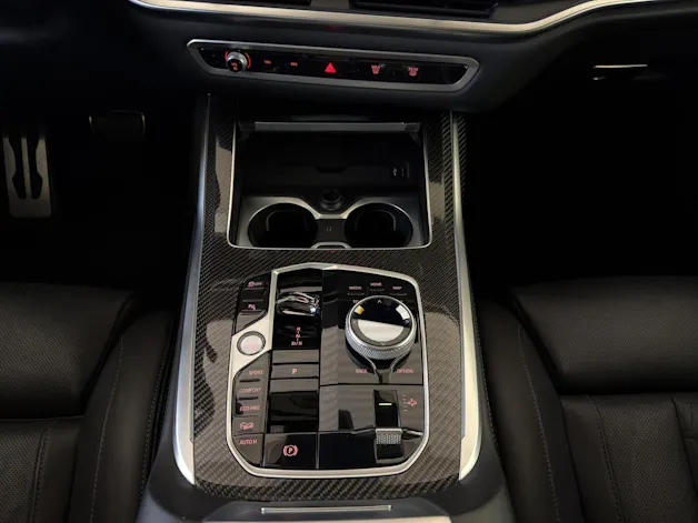 BMW X7 M60i