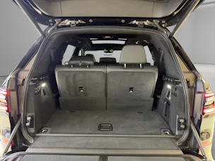 BMW X7 M60i