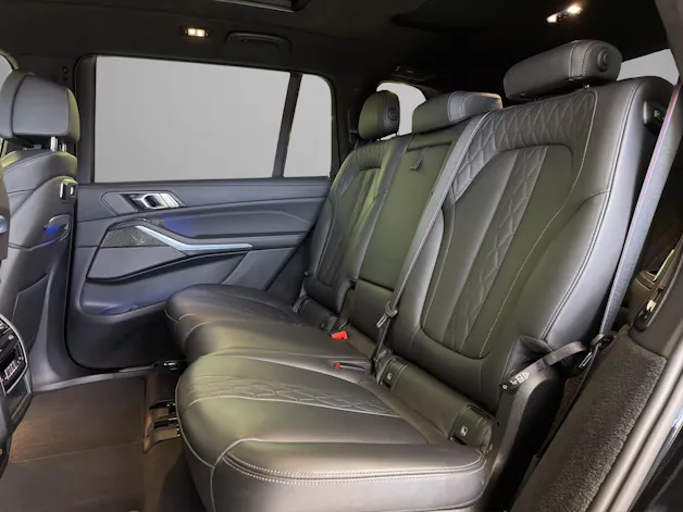 BMW X7 M60i