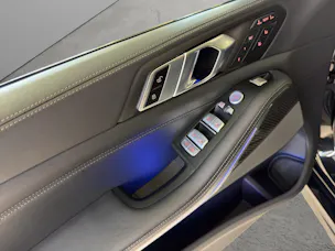 BMW X7 M60i