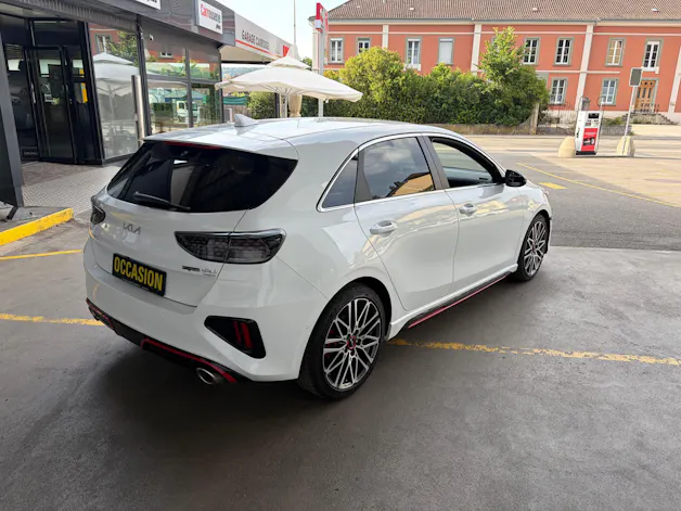 Kia Ceed 1.6 T GT 204 PS