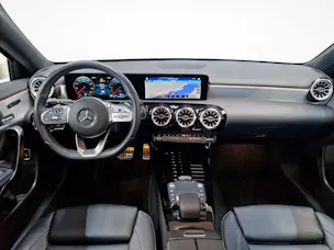 Mercedes-Benz A 250 e AMG Line