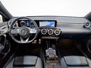 Fahrzeugbild MERCEDES-BENZ A 250 e AMG Line