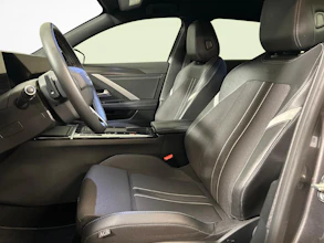 https://vehicle.imgix.net/4393466/c9da8195-26f0-4b0a-a8d8-a2acda537e47.jpg