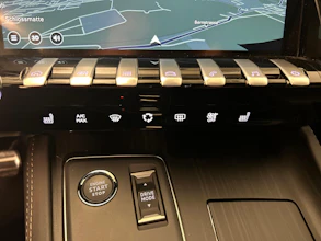 https://vehicle.imgix.net/4393485/54a26c76-bcb0-4db3-b4cc-2de9ebf0c790.jpg