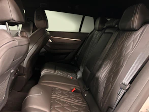 https://vehicle.imgix.net/4393485/cc98b557-c1e2-4864-88d9-9e033b41159b.jpg