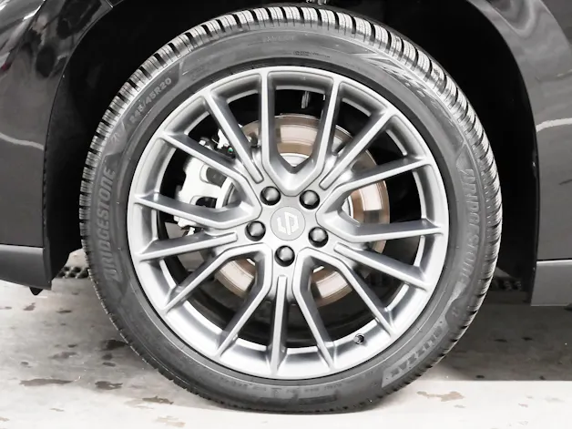 Leapmotor C10 Design AWD