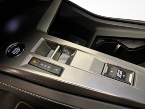 https://vehicle.imgix.net/4393510/1786d872-c558-4a7d-a906-9503df5db496.jpg