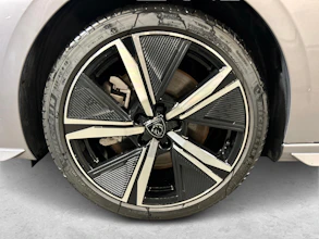 https://vehicle.imgix.net/4393510/224ea82d-0bf3-4fdb-9a1e-a15dd1f16b29.jpg