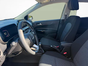 https://vehicle.imgix.net/4393548/0cad67fc-20ad-402d-81a9-2a5f2cc877e9.jpg