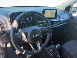 https://vehicle.imgix.net/4393548/adfe9412-d4bc-489c-b2fc-f4f5310801e0.jpg