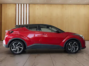 Toyota C-HR 2.0 VVTi HSD Move