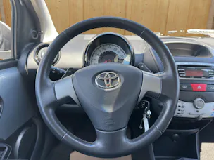 Toyota Aygo 1.0 VVT-i Linea Luna MM