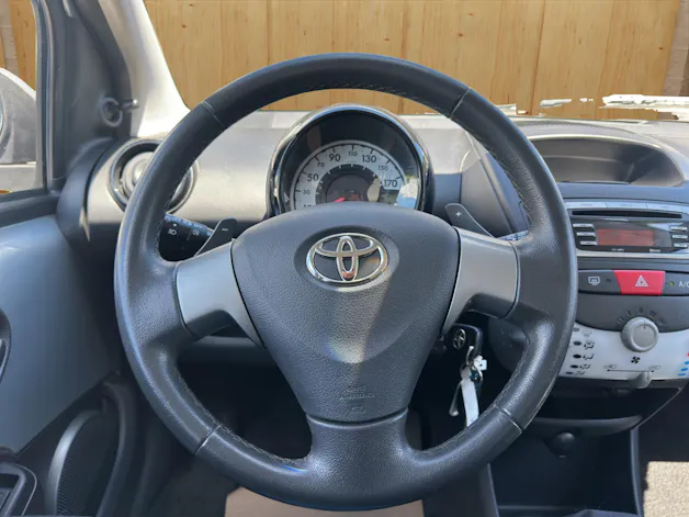 Toyota Aygo 1.0 VVT-i Linea Luna MM