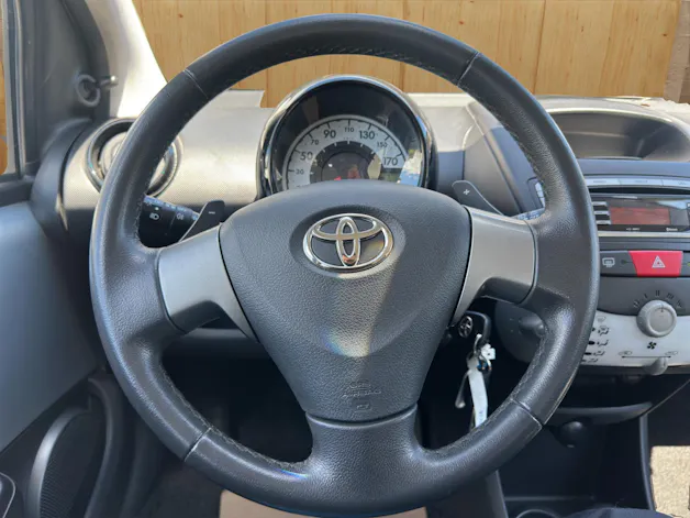 Toyota Aygo 1.0 VVT-i Linea Luna MM