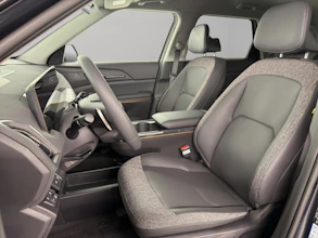 https://vehicle.imgix.net/4393644/e9774cdc-17cb-4f18-93e8-8fad9a708d51.jpg