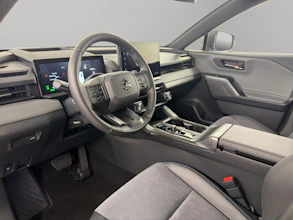 https://vehicle.imgix.net/4393647/224f267e-e40c-4d7c-8426-55905e208084.jpg