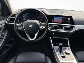 https://vehicle.imgix.net/4393732/862d24ba-2d79-4ebc-8253-3f50a9d6d8f8.jpg