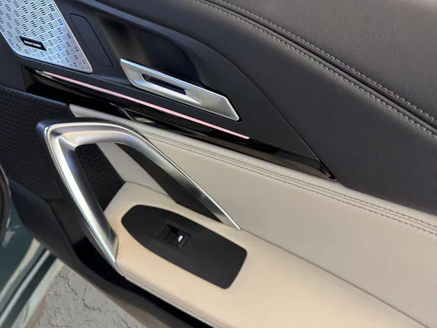 BMW iX1 30 xDrive M-SportPaket